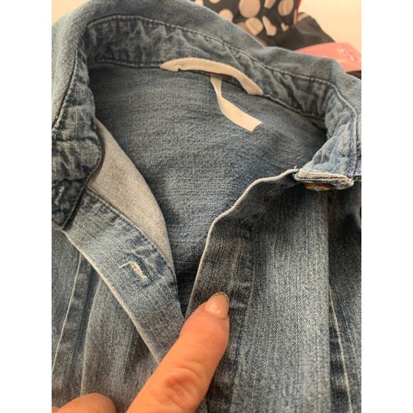 Free People Vintage Denim Button Front Boho Pockets Yoke Pintucks Long Sleeve XS - Picture 8 of 8